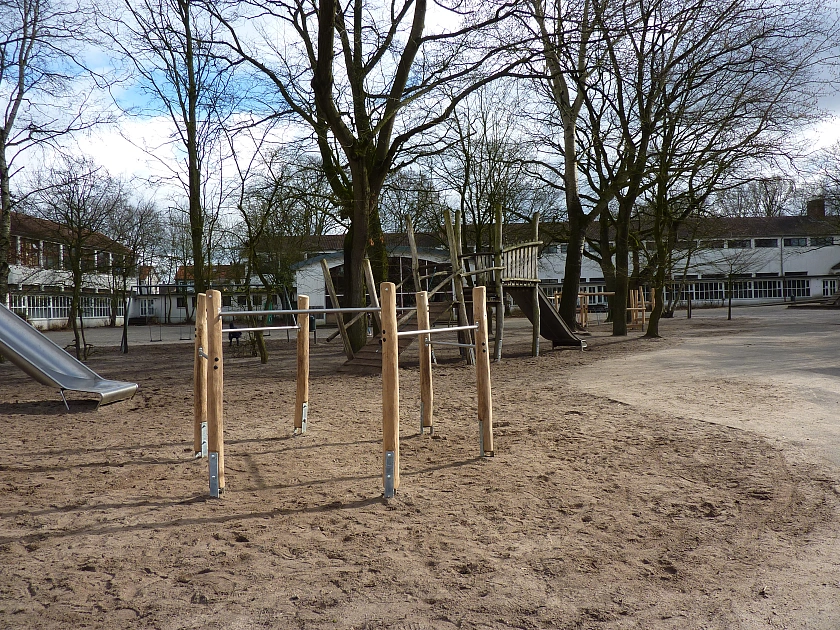 Schulhof 2020 03